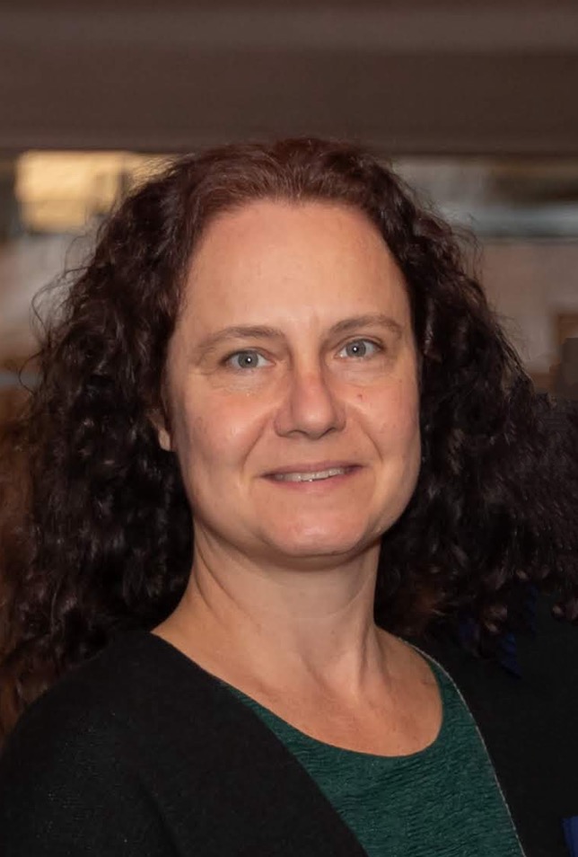 Mine Usluel, bridge instructor